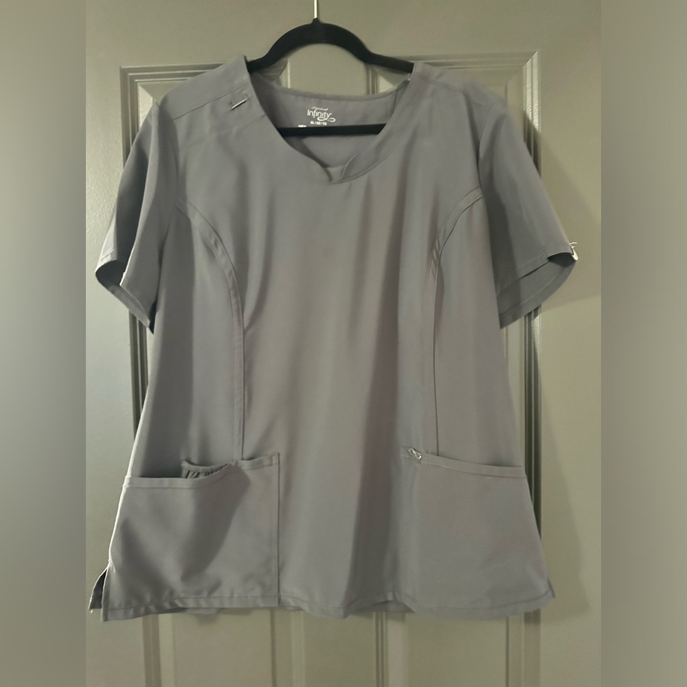 Cherokee Infinity stretch round neck scrub top